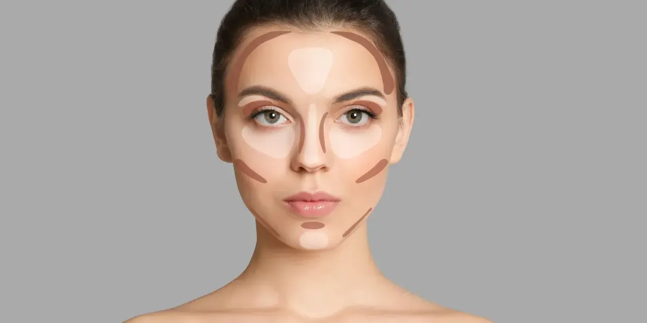 Modelka pokazuje, gdzie nakładać bronzer i rozświetlacz, by wymodelować twarz. Linie wskazują idealne miejsca aplikacji.