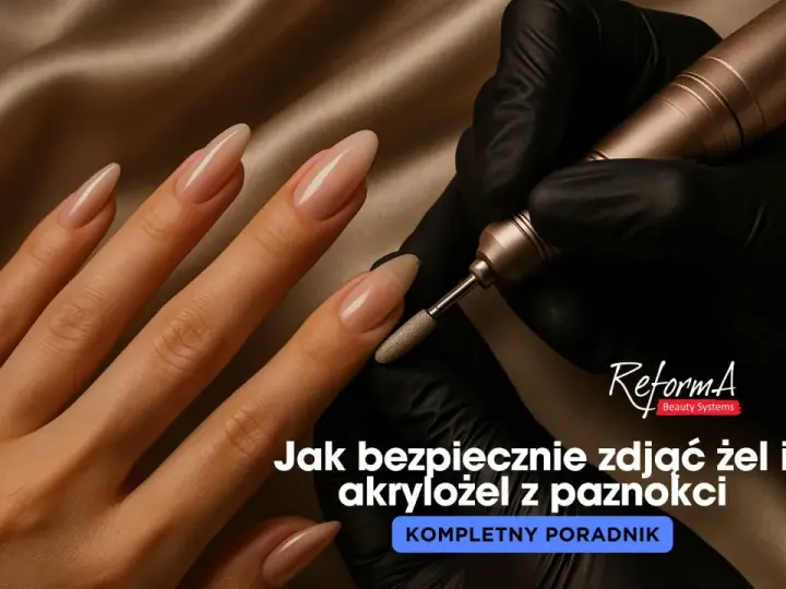 Dłoń z długimi paznokciami żelowymi, na których widać frezarkę. Dowiedz się, jak zdjąć paznokcie żelowe bezpiecznie i skutecznie.